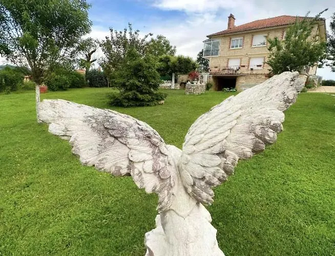 Lacaze D Aveyron * Toulonjac